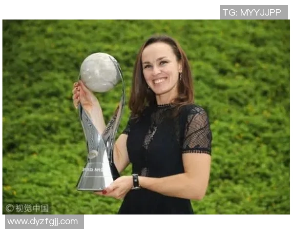 王娜谈足球生涯:从绿茵场到人生舞台的精彩旅程 王娜谈足球生涯:从绿茵场到人生舞台的精彩旅程